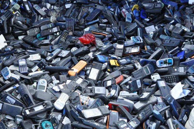 Coleta de celulares para reciclagem